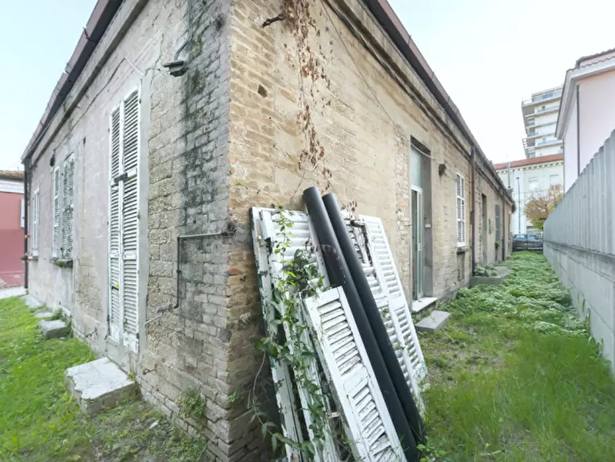 Immagine 52 di Villa in vendita  in VIALE G. D'ANNUNZIO 137 a Pescara