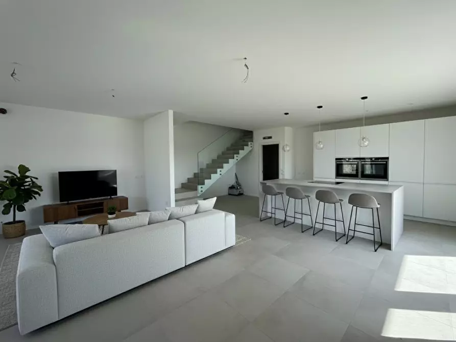 Immagine 5 di Casa bifamiliare in vendita  a Camposampiero