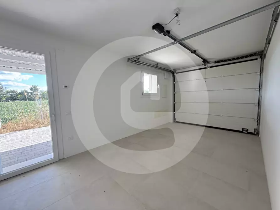 Immagine 12 di Casa bifamiliare in vendita  a Camposampiero