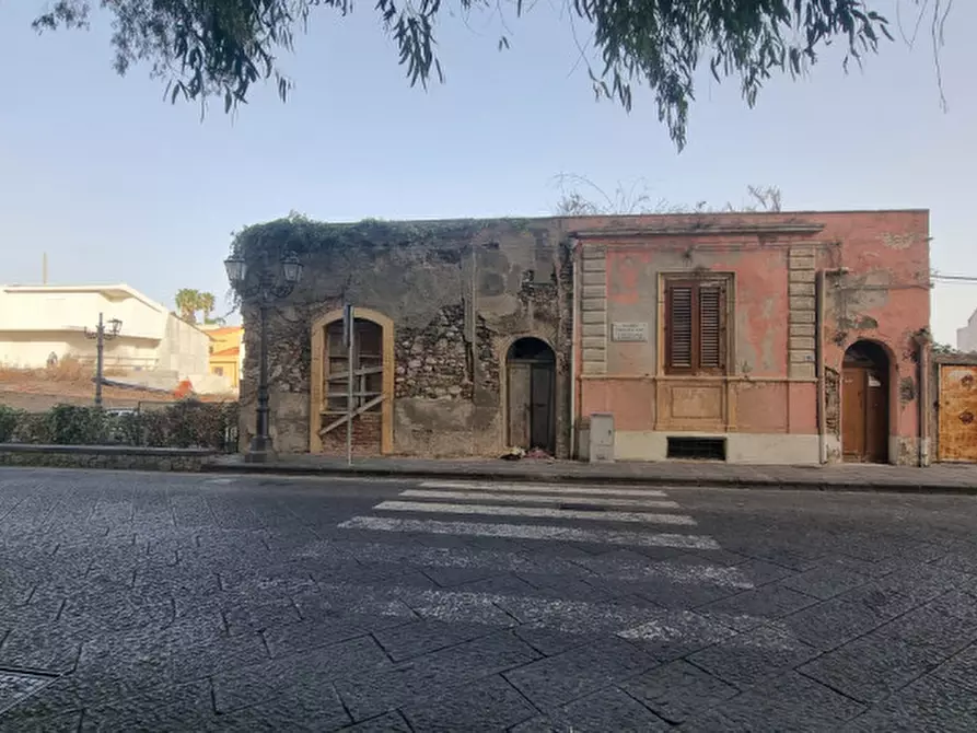 Immagine 2 di Casa indipendente in vendita  in VICO PUNTAROLO N°92-94-96 a Milazzo