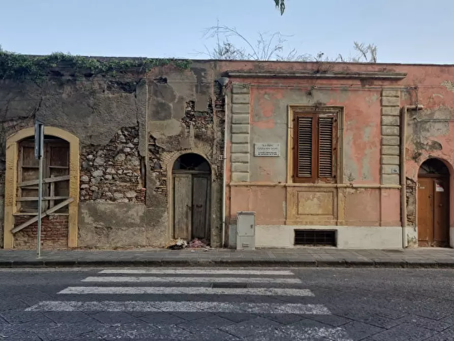 Immagine 3 di Casa indipendente in vendita  in VICO PUNTAROLO N°92-94-96 a Milazzo