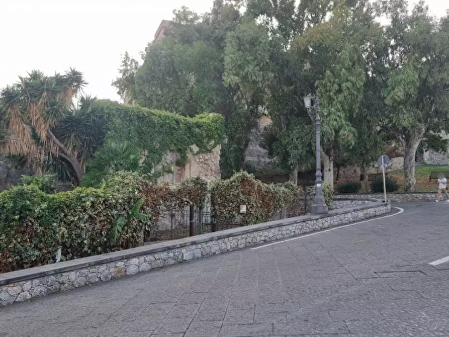 Immagine 9 di Casa indipendente in vendita  in VICO PUNTAROLO N°92-94-96 a Milazzo