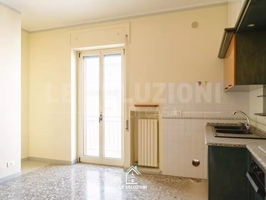 Immagine 4 di Appartamento in vendita  in via alessandro piccirilli 29 a Putignano