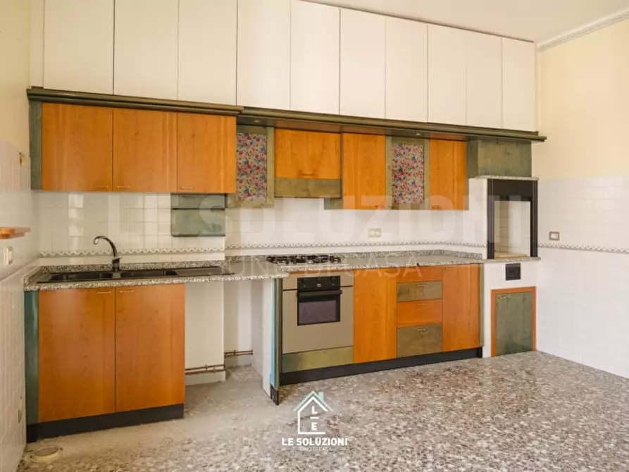 Immagine 8 di Appartamento in vendita  in via alessandro piccirilli 29 a Putignano