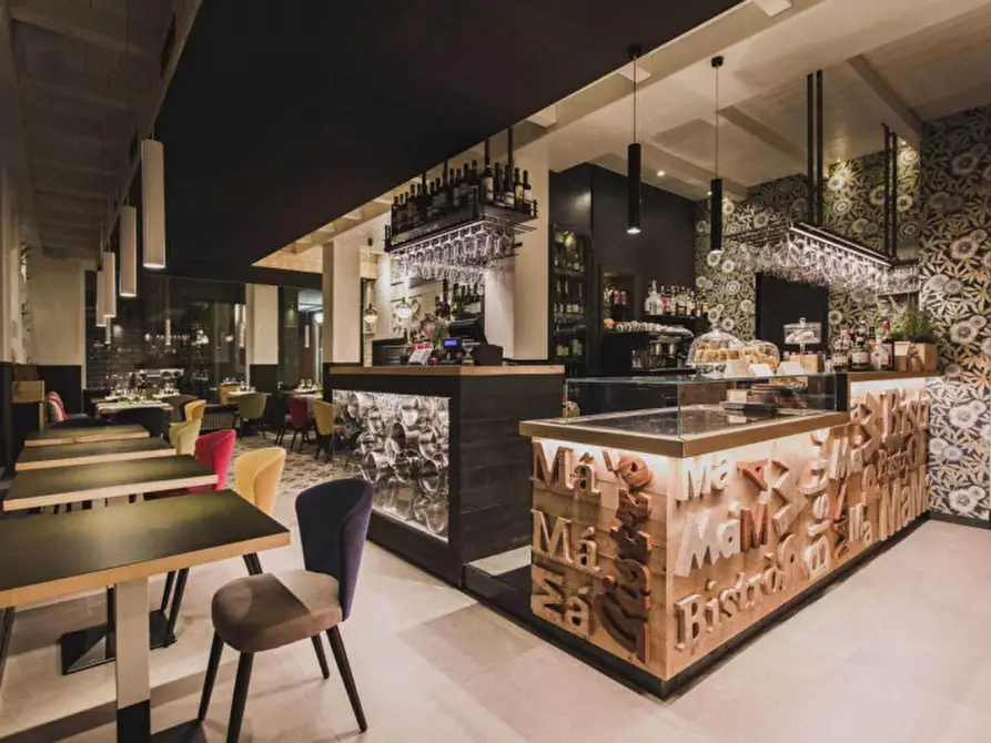 Immagine 5 di Attività commerciale in vendita  in Viale Stazione a Montegrotto Terme