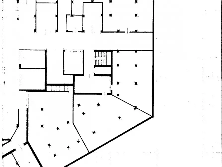 Immagine 6 di Attività commerciale in vendita  in Viale Stazione a Montegrotto Terme