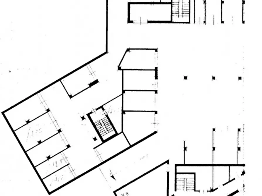 Immagine 7 di Attività commerciale in vendita  in Viale Stazione a Montegrotto Terme