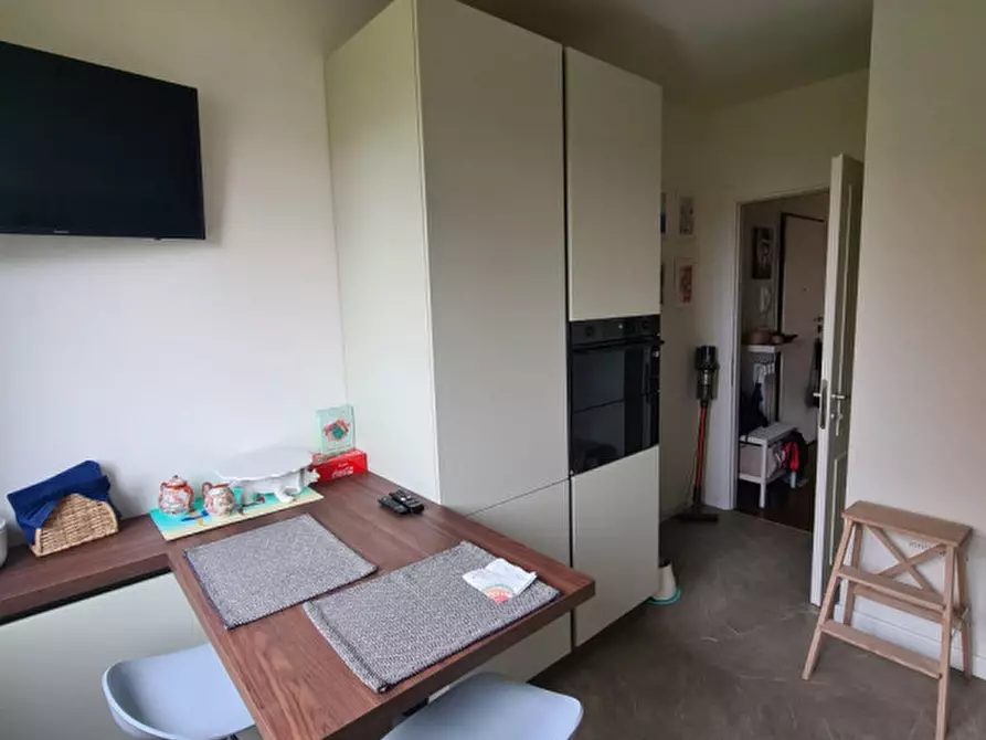 Immagine 4 di Appartamento in vendita  in via Cottolengo a Milano