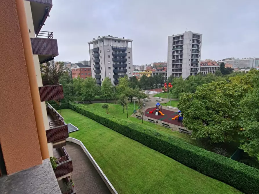 Immagine 6 di Appartamento in vendita  in via Cottolengo a Milano