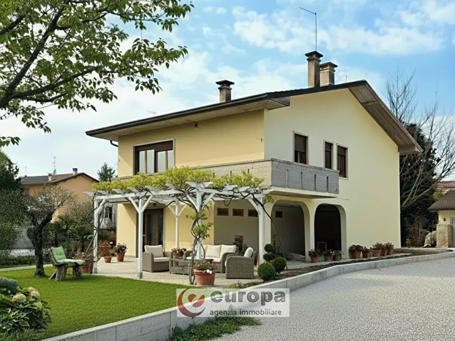 Immagine 2 di Casa indipendente in vendita  in Viale Anonetta, 129 a Vicenza