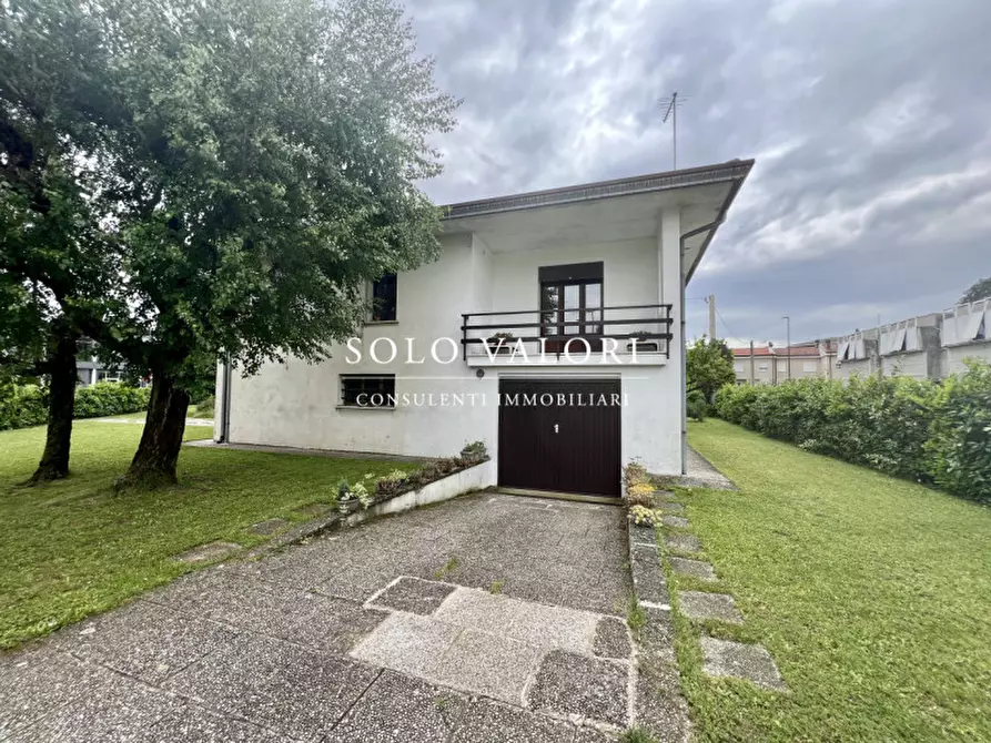 Immagine 2 di Casa indipendente in vendita  a Cittadella
