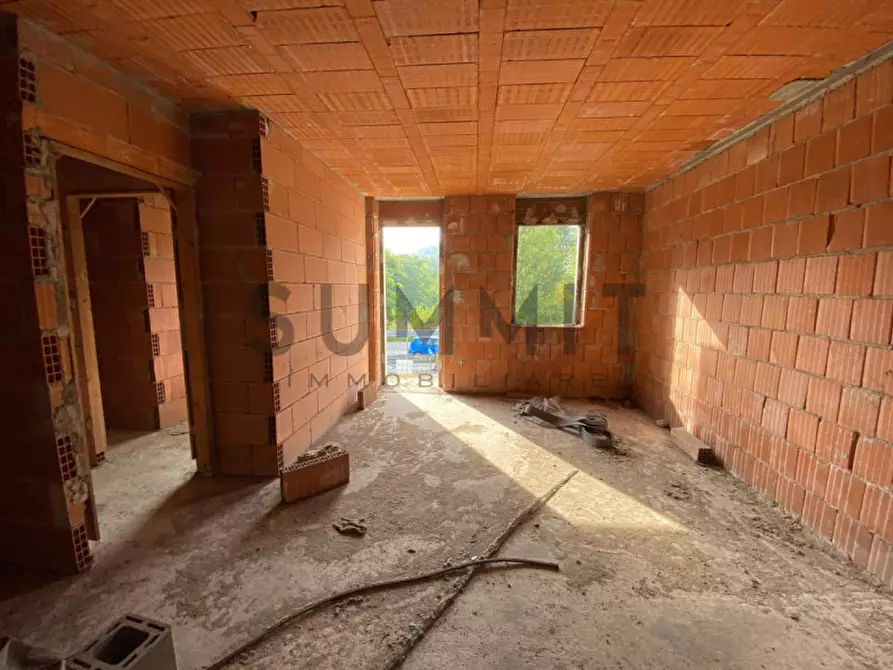 Immagine 4 di Palazzo in vendita  a Schio