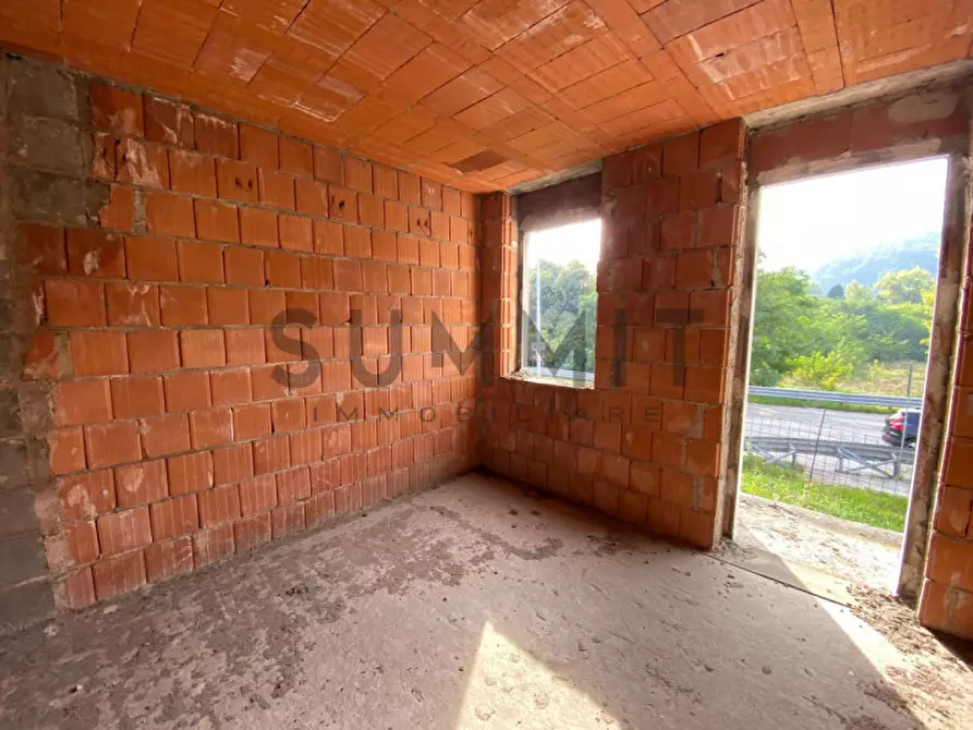 Immagine 6 di Palazzo in vendita  a Schio