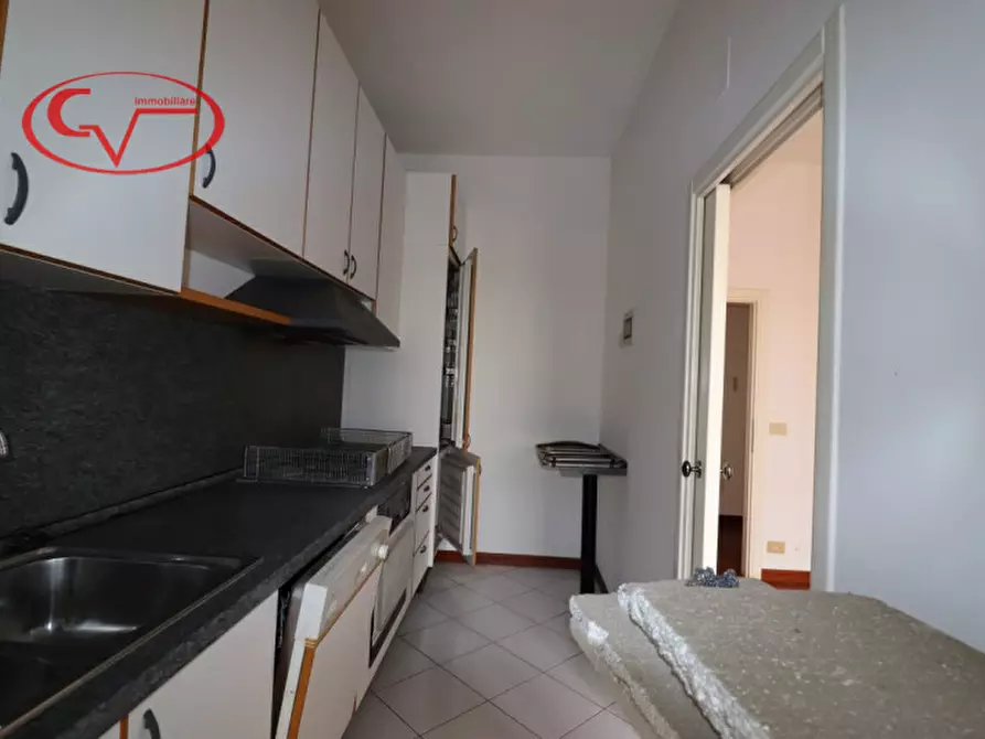 Immagine 5 di Appartamento in vendita  in via bellini a Montevarchi