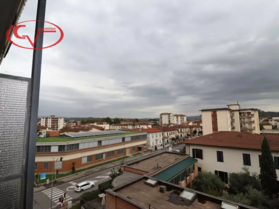 Immagine 10 di Appartamento in vendita  in via bellini a Montevarchi