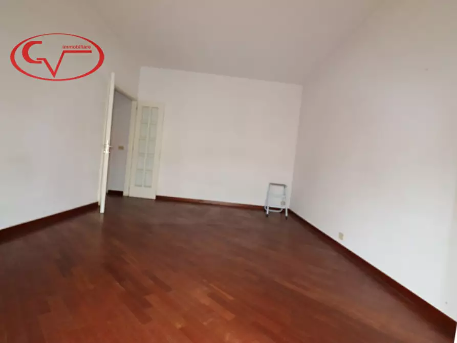 Immagine 13 di Appartamento in vendita  in via bellini a Montevarchi