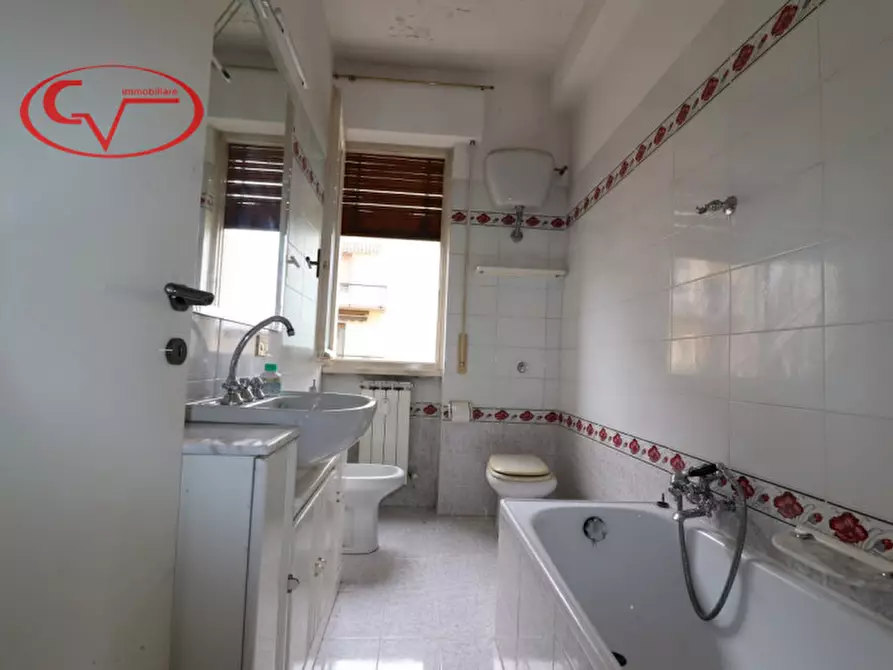 Immagine 14 di Appartamento in vendita  in via bellini a Montevarchi