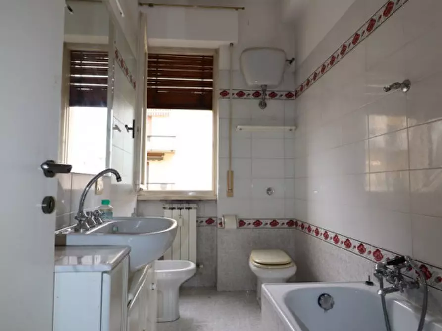 Immagine 15 di Appartamento in vendita  in via bellini a Montevarchi