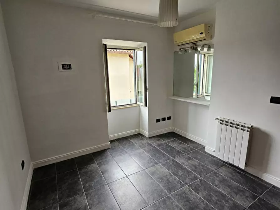 Immagine 40 di Appartamento in vendita  in Via Antonio Gargaglia a Roma