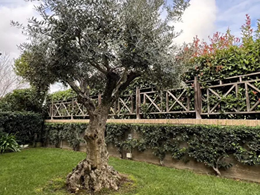 Immagine 1 di Casa bifamiliare in vendita  in via Molino Mensa a Osimo