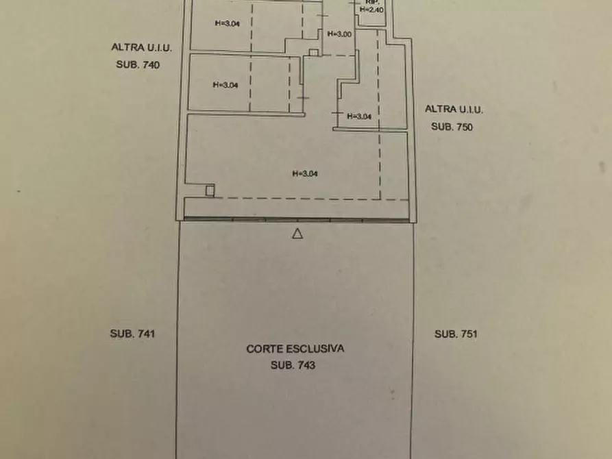 Immagine 2 di Negozio in affitto  a Roma