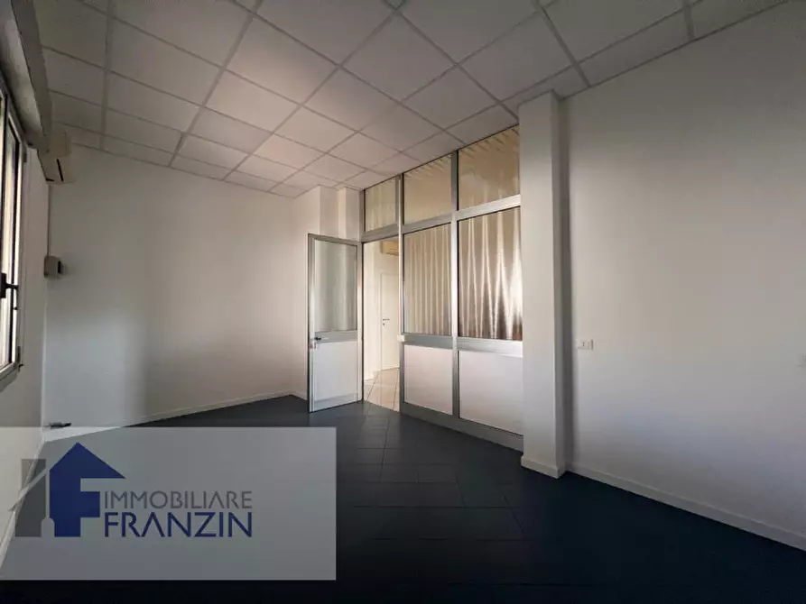 Immagine 10 di Ufficio in affitto  in VIA ARMANDO DIAZ 71 a Meolo