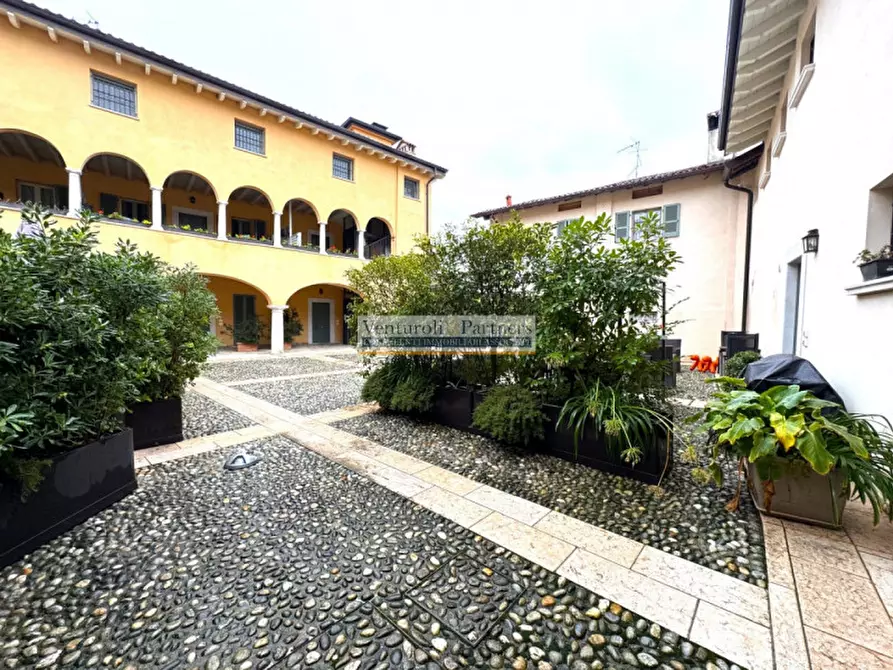 Immagine 1 di Appartamento in vendita  in via vedrine a Polpenazze Del Garda