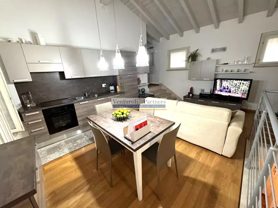 Immagine 4 di Appartamento in vendita  in via vedrine a Polpenazze Del Garda