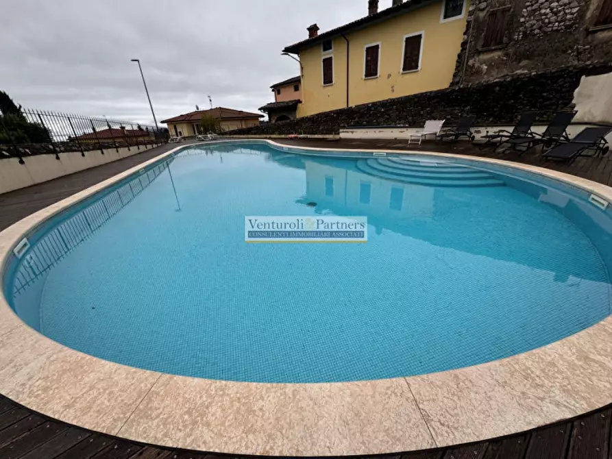Immagine 13 di Appartamento in vendita  in via vedrine a Polpenazze Del Garda