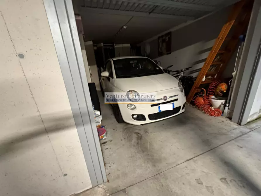 Immagine 14 di Appartamento in vendita  in via vedrine a Polpenazze Del Garda