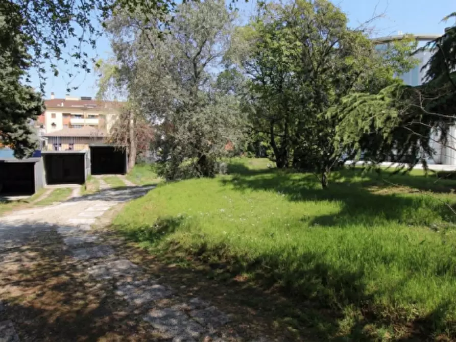 Immagine 13 di Attico in vendita  in viale Guglielmo Marconi 16 a Monza