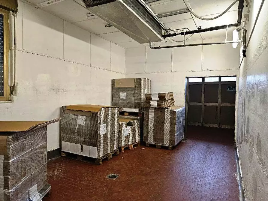 Immagine 6 di Capannone industriale in vendita  in via guerci a Langhirano