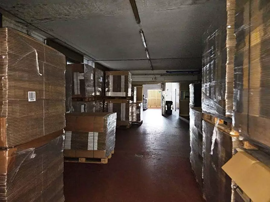 Immagine 16 di Capannone industriale in vendita  in via guerci a Langhirano