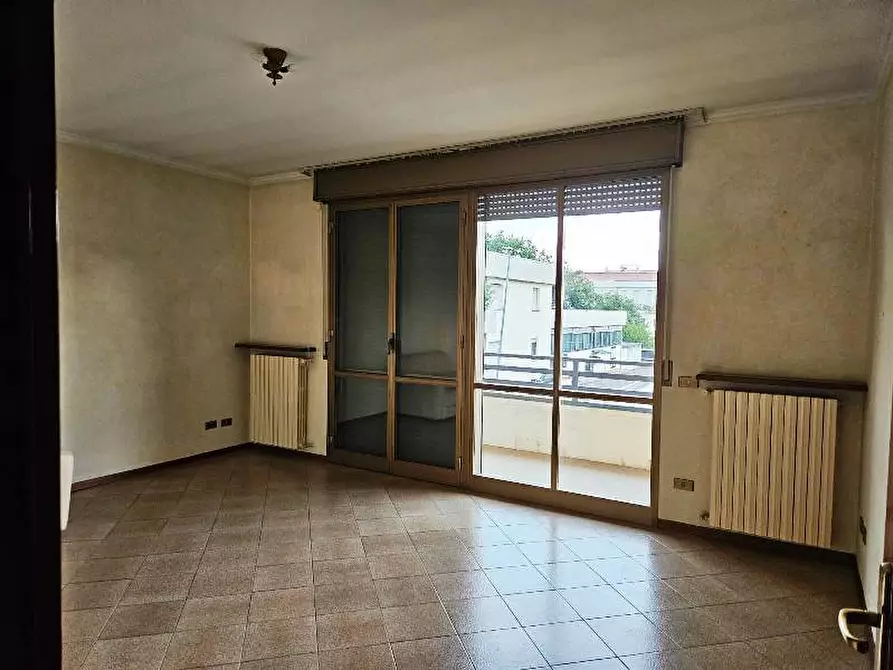 Immagine 34 di Capannone industriale in vendita  in via guerci a Langhirano