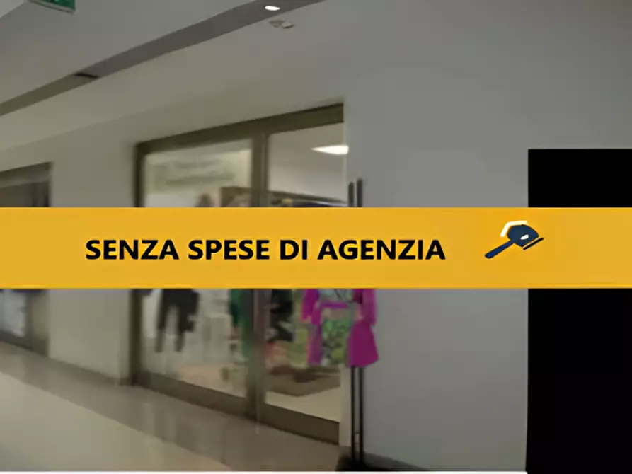 Immagine 1 di Negozio in vendita  in via don giuseppe diana, n. snc a Gubbio