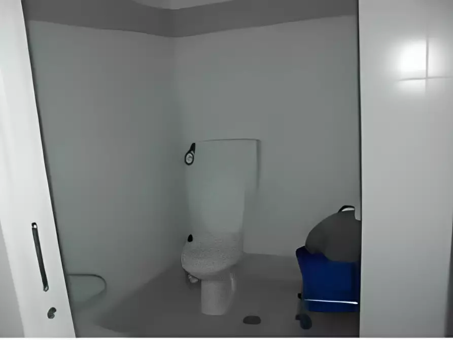 Immagine 7 di Negozio in vendita  in via don giuseppe diana, n. snc a Gubbio