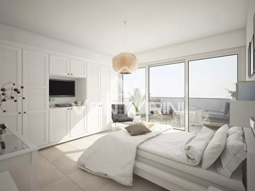 Immagine 8 di Appartamento in vendita  in Via Pianello del Lario a Roma