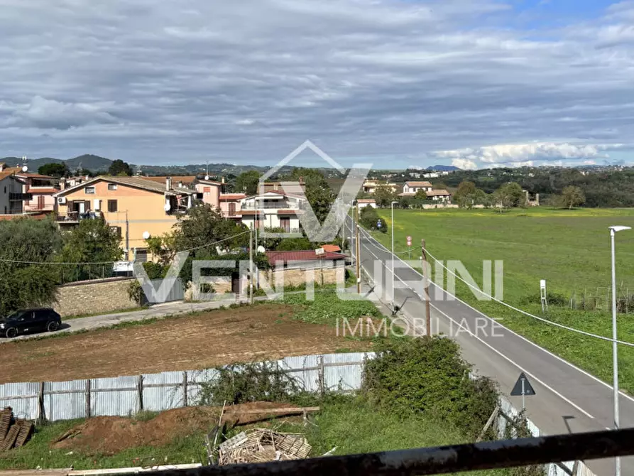 Immagine 21 di Appartamento in vendita  in Via Pianello del Lario a Roma