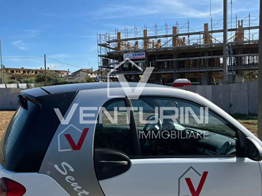 Immagine 24 di Appartamento in vendita  in Via Pianello del Lario a Roma