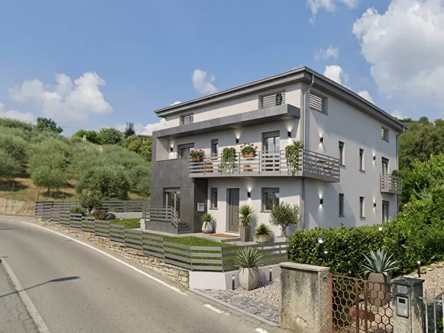 Immagine 8 di Appartamento in vendita  in Via E. Fermi a Ome