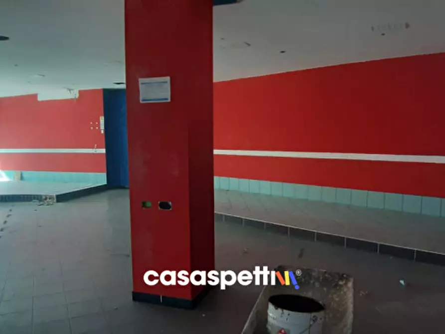 Immagine 18 di Negozio in affitto  in Strada Statale 18, Capaccio Paestum a Capaccio Paestum