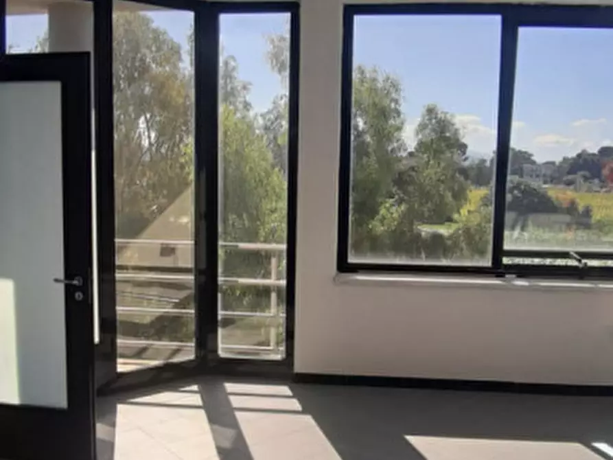 Immagine 30 di Negozio in affitto  in Strada Statale 18, Capaccio Paestum a Capaccio Paestum