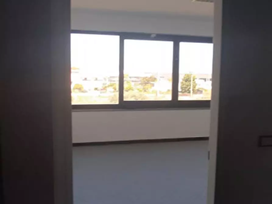 Immagine 46 di Negozio in affitto  in Strada Statale 18, Capaccio Paestum a Capaccio Paestum