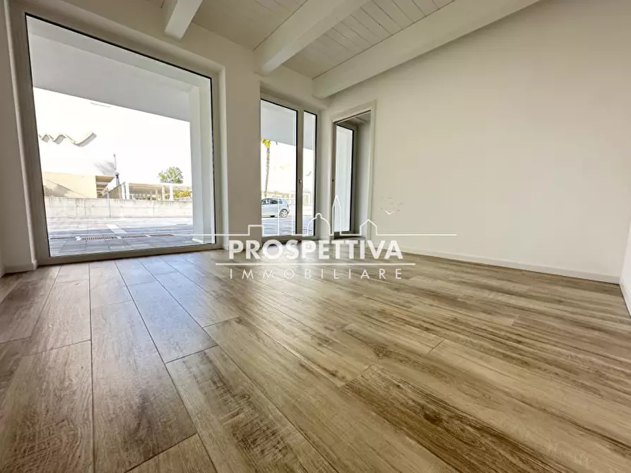 Immagine 6 di Appartamento in vendita  in via gorizia a Jesolo