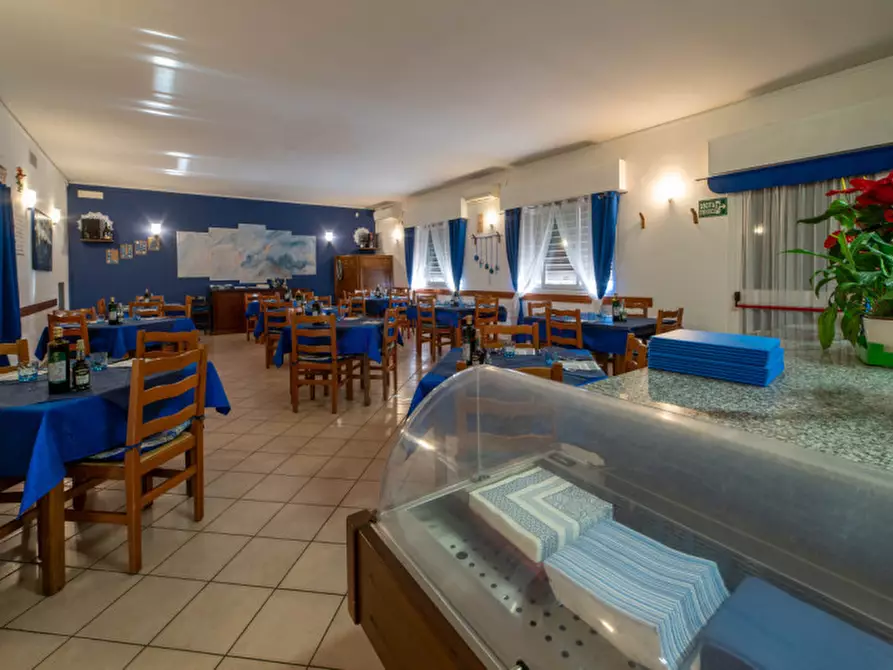 Immagine 1 di Negozio in vendita  in Via Alto Adige a Campolongo Maggiore