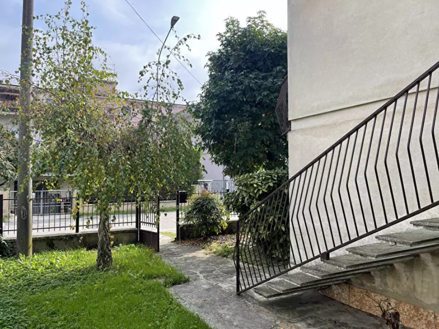 Immagine 37 di Casa bifamiliare in vendita  a Suzzara