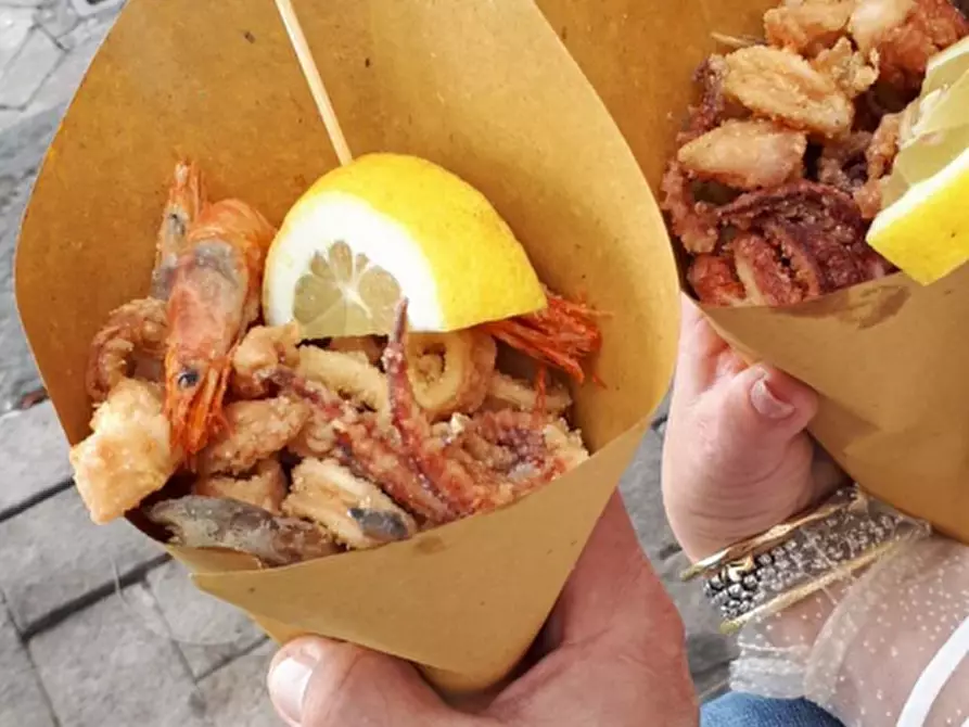 Immagine 10 di Attività commerciale in vendita  a Creazzo