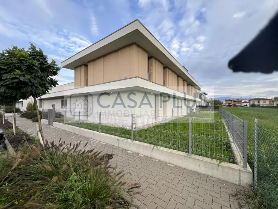 Immagine 1 di Villetta a schiera in vendita  a San Martino Di Lupari