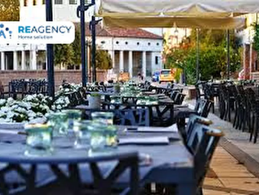 Immagine 2 di Attività commerciale in vendita  in Viale Trieste, 95 a Brendola