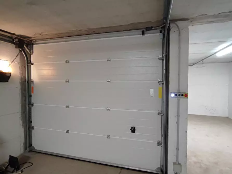 Immagine 2 di Magazzino in vendita  in vicolo basso acquar a Verona